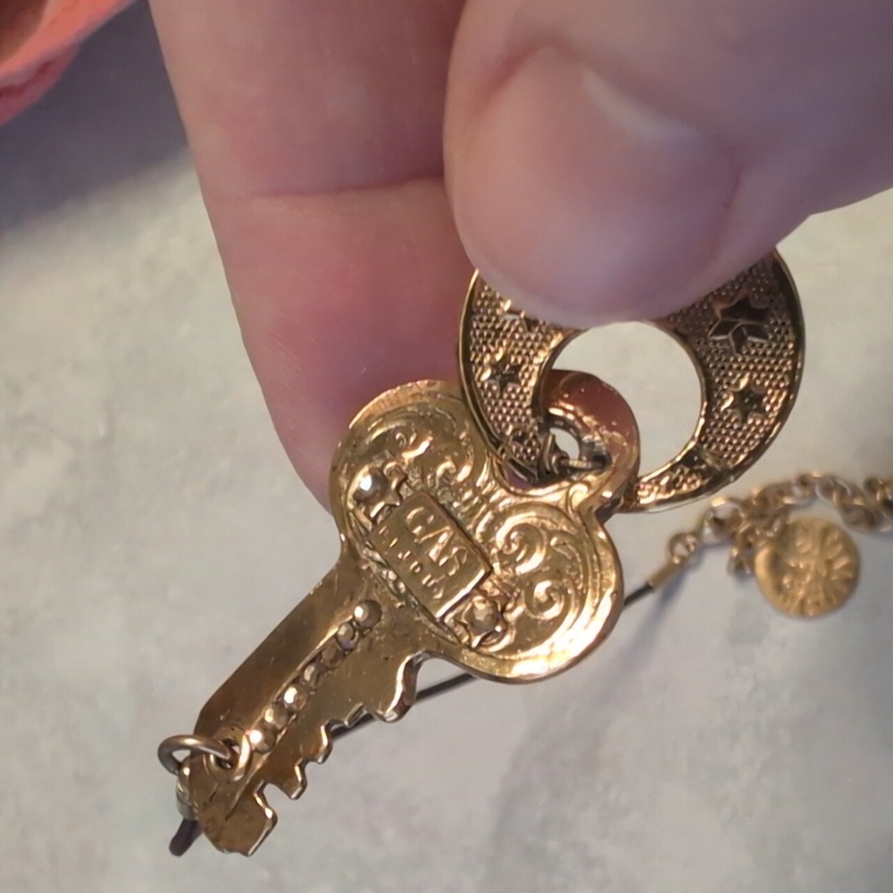 GAS bijoux Key Necklace - Picture 13 of 16